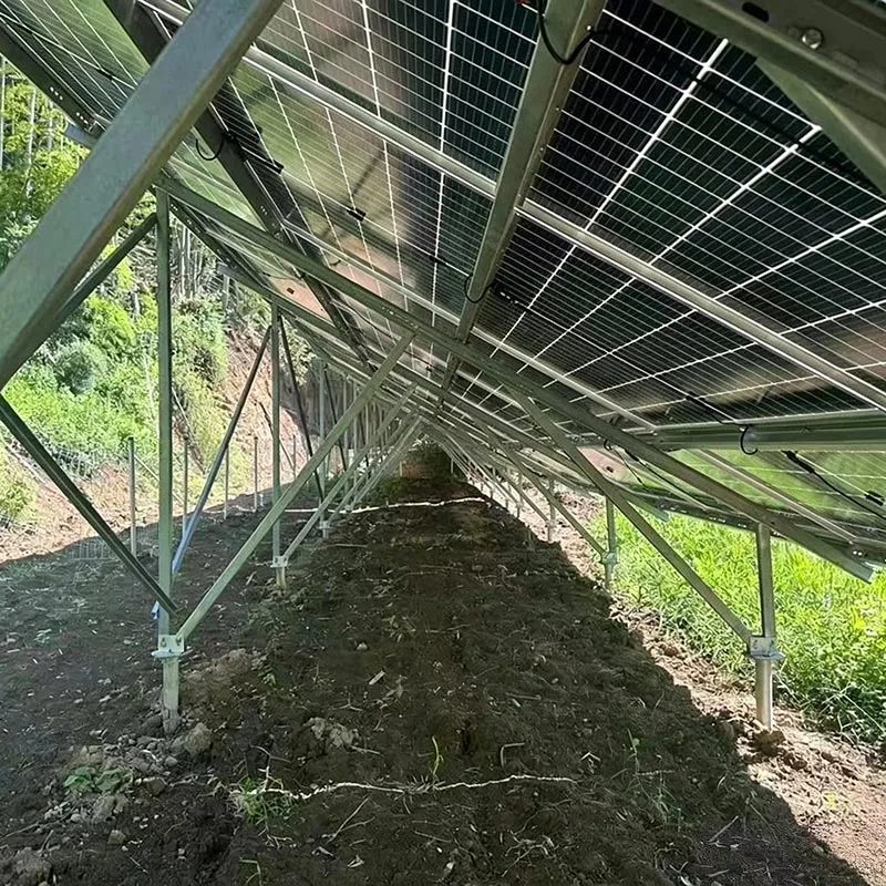 Solar Farm -asennus maahan