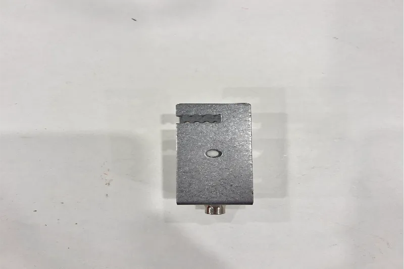 Solar U-tyyppinen puristin